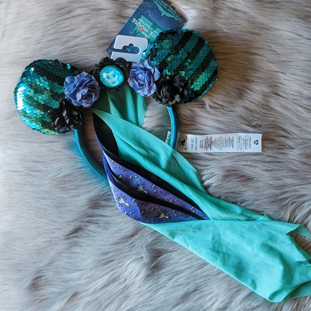 DISNEY Haunted Mansion Main Attraction Minnie Ears